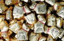 Lindt Mini Reindeer Cater Pack (10g X 339pc - 3.67kg Bulk Box) 3 Lindt Mini Reindeer Cater Pack (10g X 339pc - 3.67kg Bulk Box) -AU Snack Sales Store Lindt Mini Reindeer Cater Pack 10g x 339pc 3.67kg bulk box Combine 00576.1714089712