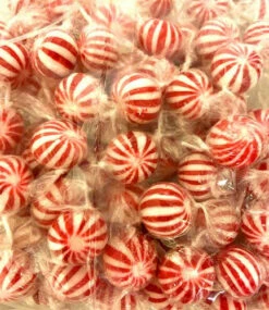 Mint Balls(1kg Bag) 5 Mint Balls(1kg Bag) -AU Snack Sales Store Mint Balls Close Up 58652.1578004321