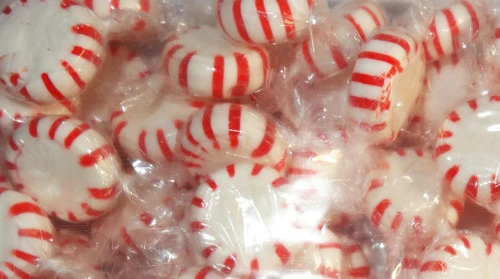 Starlight Pinwheels - Red And White - Mint (1kg) 1 Starlight Pinwheels - Red And White - Mint (1kg)
