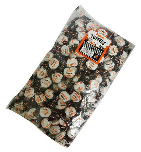 Walkers Treacle Toffees (2.5kg Bag) 2 Walkers Treacle Toffees (2.5kg Bag) - Image 2