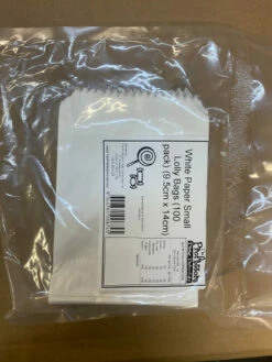 White Paper Small Lolly Bags (100 Pack) (9.5cm X 14cm)